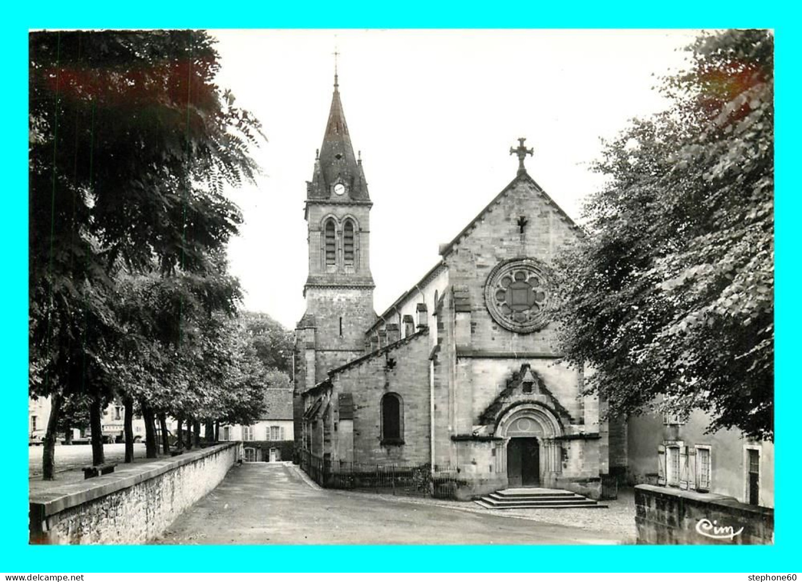 A779 / 327 52 - BOURBONNE LES BAINS Eglise Notre Dame Vue Sur Le Grand Portail - Bourbonne Les Bains