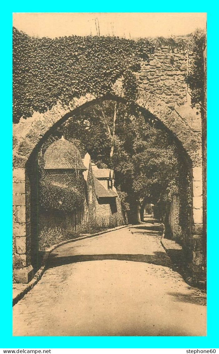 A785 / 527 78 - VAUX DE CERNAY Abbaye Rue Des Vaux - Vaux De Cernay