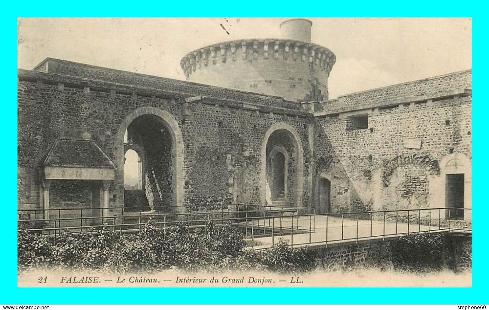 A796 / 339 14 - FALAISE Chateau Intérieur Du Grand Donjon - Falaise