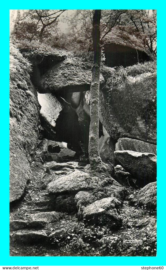 A801 / 621 29 - HUELGOAT Grotte D'Artus - Huelgoat