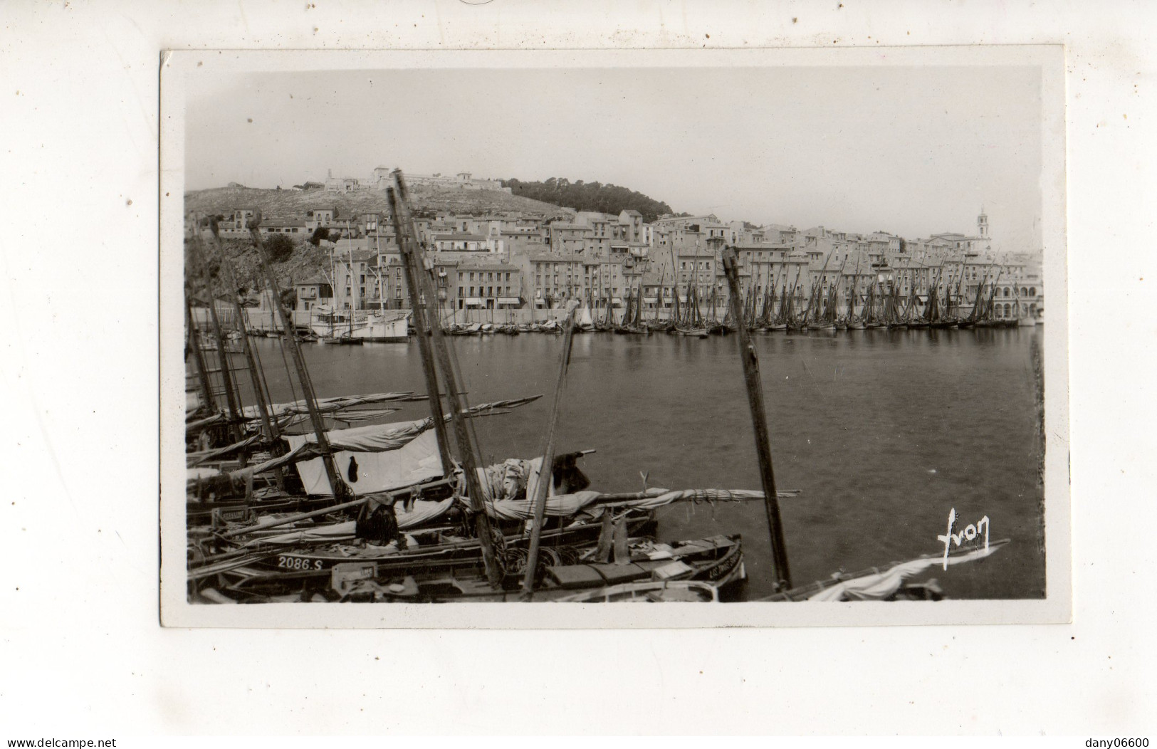 SETE - Le Vieux Port Et Le Mont Saint Clair  (carte Photo) - Sete (Cette)