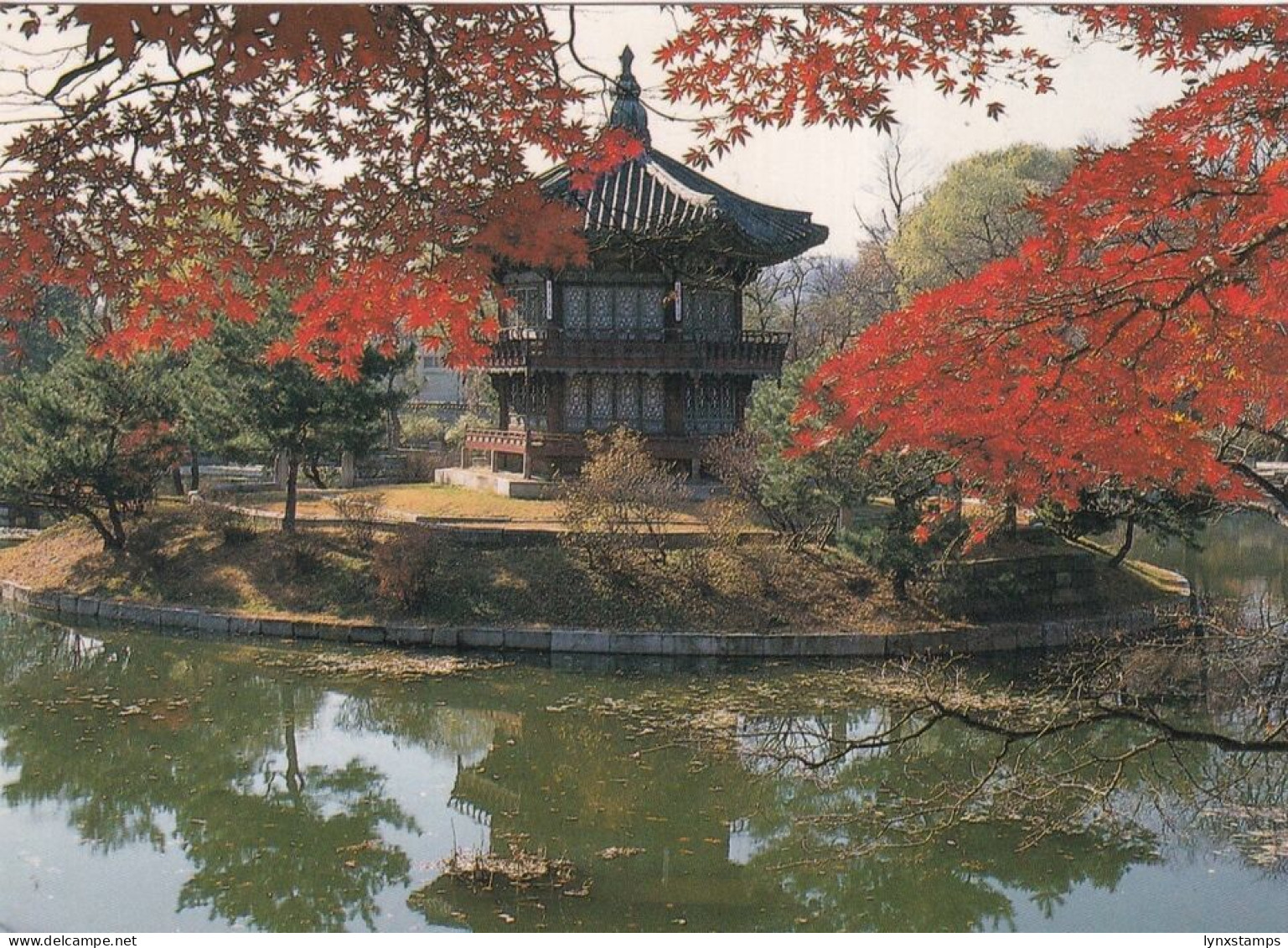 G018 South Korea 2000 Hyangwon Pavilion In Kyongbok Palace Postcard - Corée Du Sud