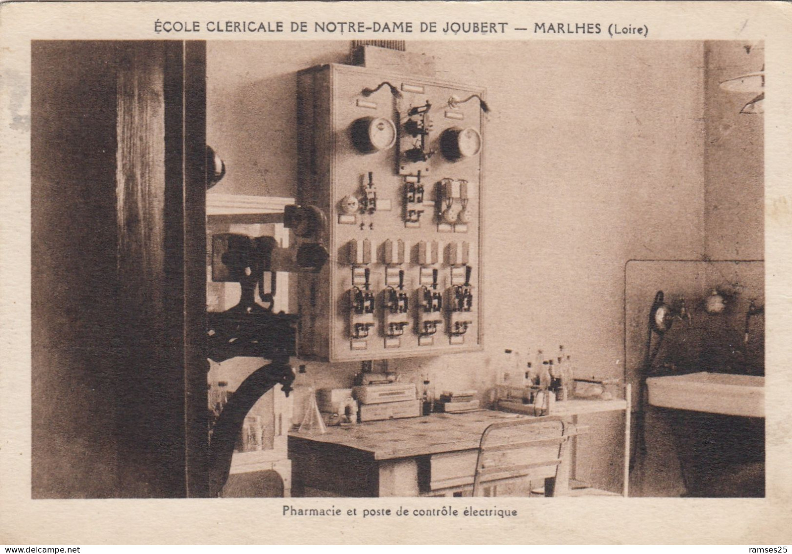 (263) CPA  Marlhes  école Cléricale De Notre Dame De Joubert  Pharmacie - Altri & Non Classificati