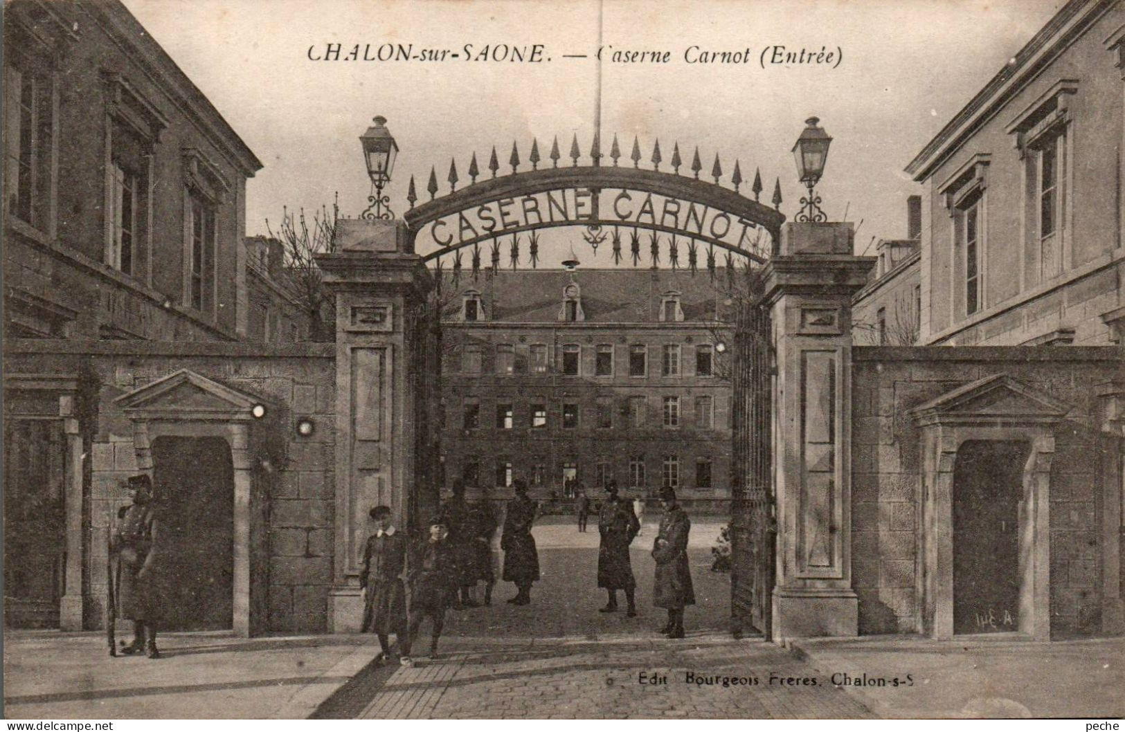 N°592 W -cpa Chalons Sur Saône -caserne Carnot- - Barracks