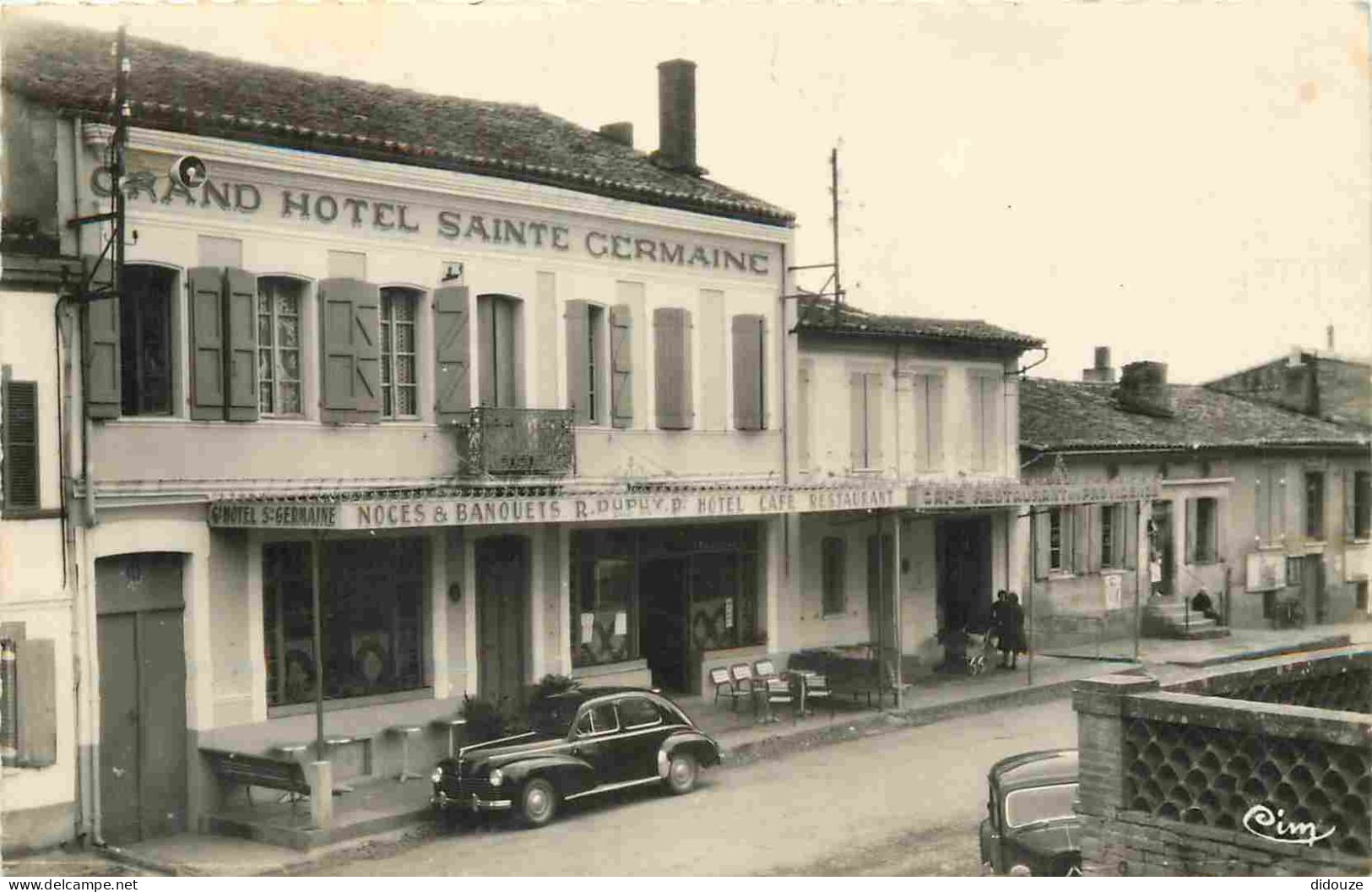 31 - Pibrac - Rue Principale - Grand Hotel Sainte Germaine - Animée - Automobiles - Mention Photographie Véritable - Car - Pibrac