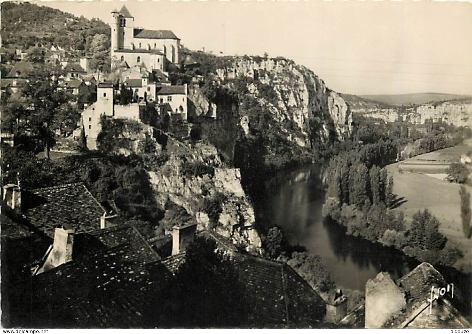 46 - Saint Cirq Lapopie - Vue Générale - Mention Photographie Véritable - Carte Dentelée - CPSM Grand Format - Carte Neu - Saint-Cirq-Lapopie