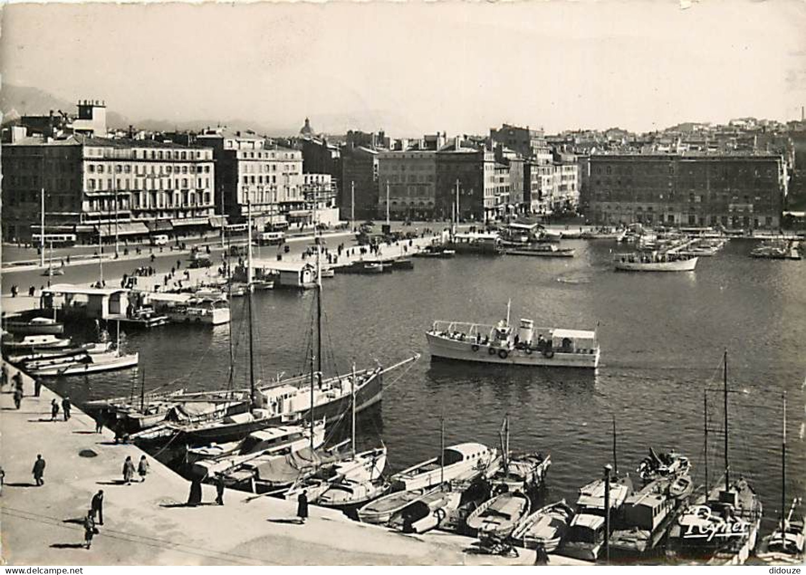 13 - Marseille - Le Vieux Port - Animée - Bateaux - CPSM Grand Format - Voir Scans Recto-Verso - Vecchio Porto (Vieux-Port), Saint Victor, Le Panier