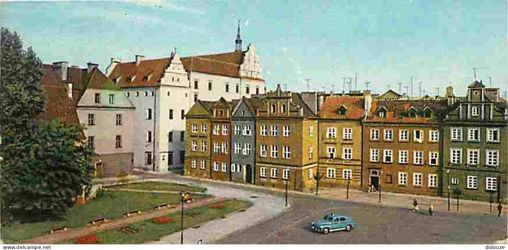 Pologne - Poznan - Plac Kolegiacki, W Glebi Palac Gorkow - Automobiles - Voir Timbre De Pologne - CPM - Voir Scans Recto - Polonia