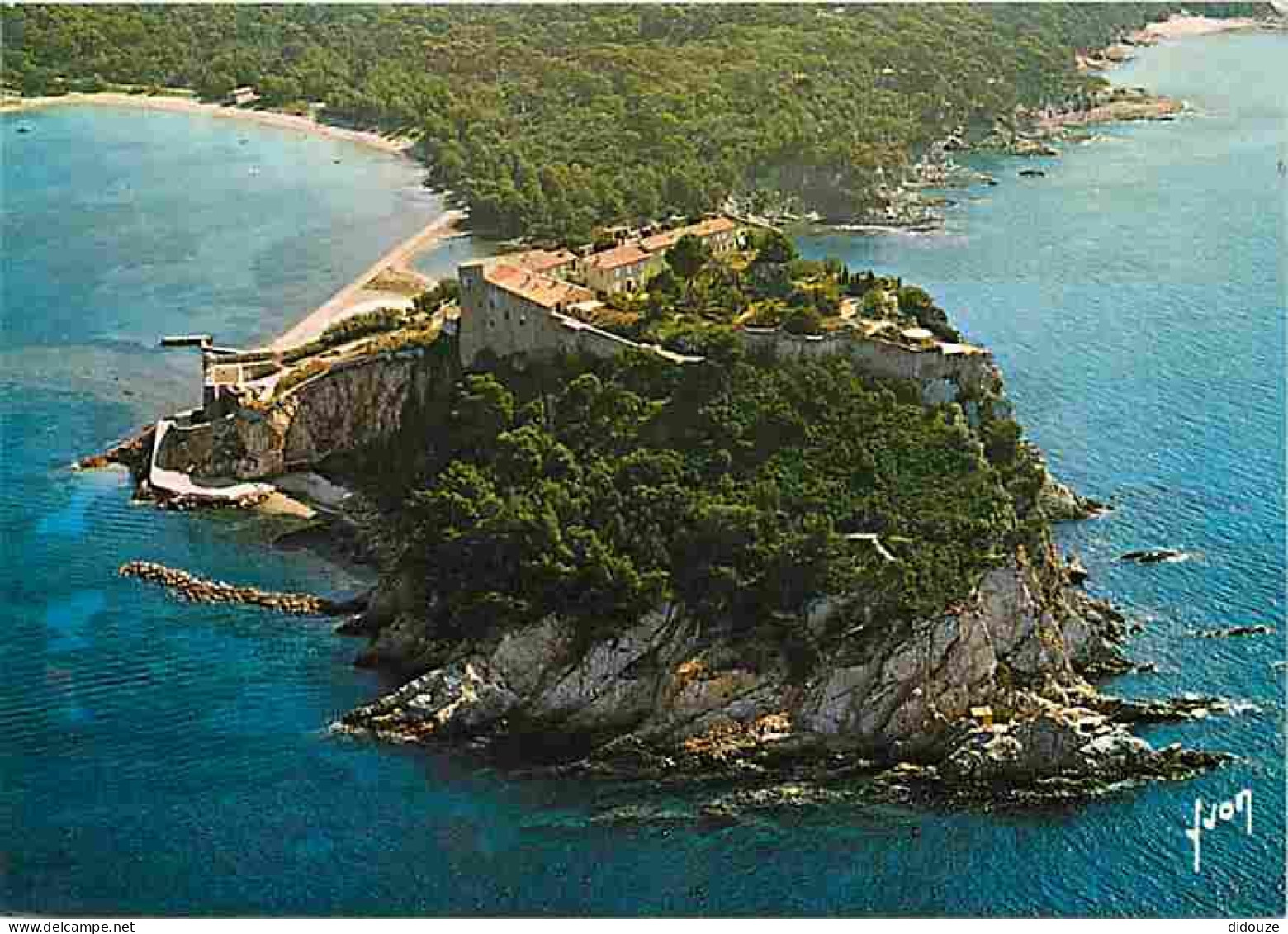 83 - Bormes Les Mimosas - Le Fort De Bregançon - La Plage De CabassonVue Aérienne - CPM - Voir Scans Recto-Verso - Bormes-les-Mimosas