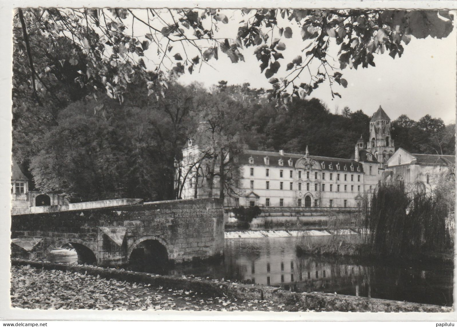 46 DEPT 24 : édit. Robert Petit : Brantome Le Pont Coudé Et L'abbaye - Brantome