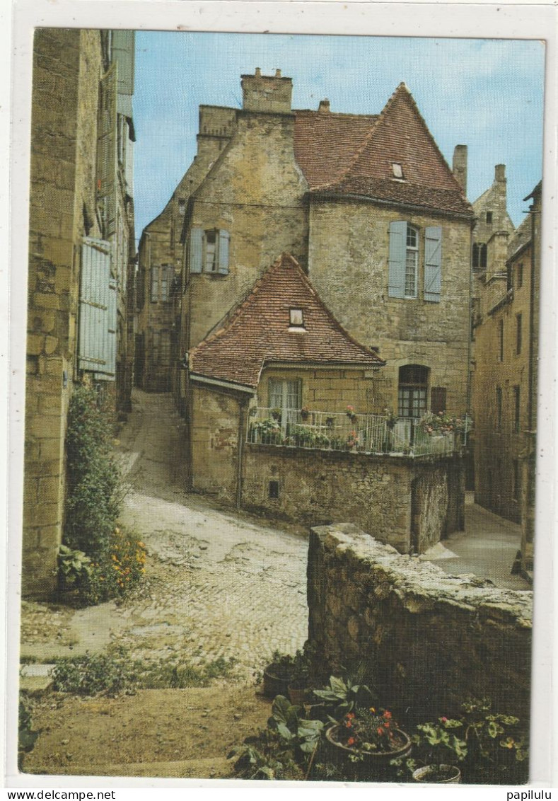 49 DEPT 24 : édit. René N° 624 : Sarlat Rue Magnanat Et Rue De La Paix - Sarlat La Caneda