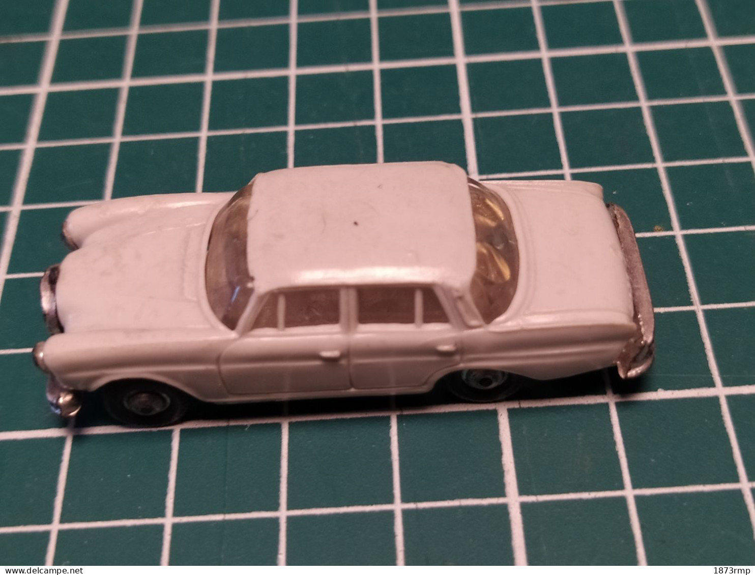 MERCEDES 220 SE, VOITURE NOREV 1/86.1/87 POUR RESEAUX TRAINS HO - Strassenfahrzeuge