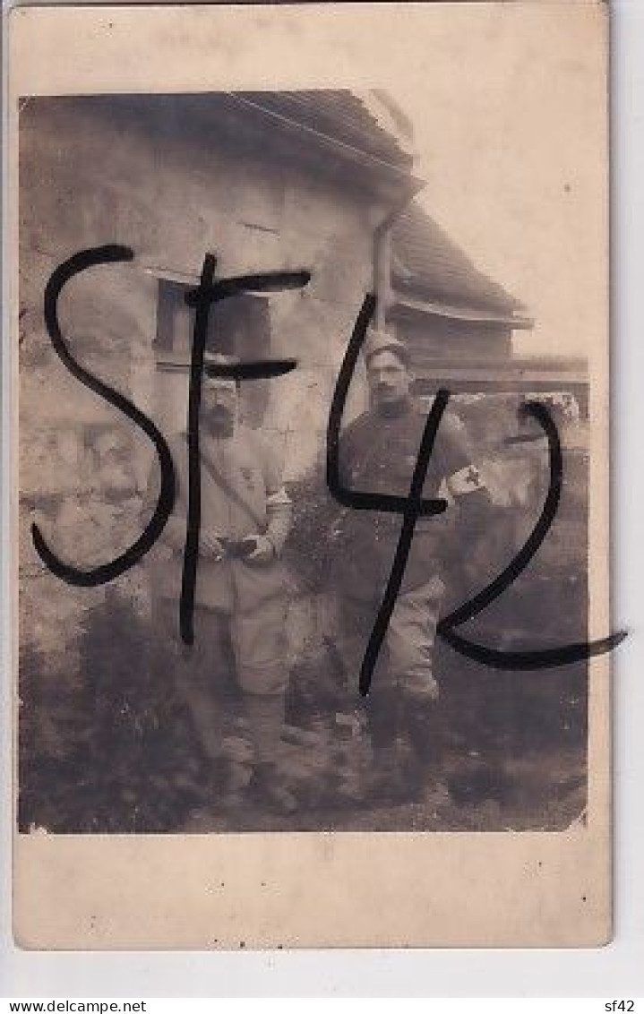 CARTE PHOTO INFIRMIERS DU 102 E  AVEC DECORATION - Weltkrieg 1914-18