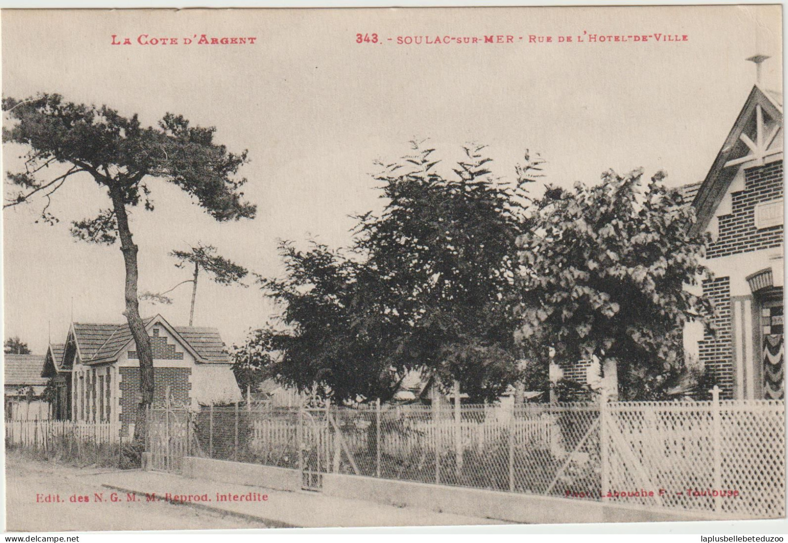 CPA - 33 - SOULAC Sur MER - Rue De L'Hôtel De Ville - Maisons à Situer - Vers 1910 - Soulac-sur-Mer