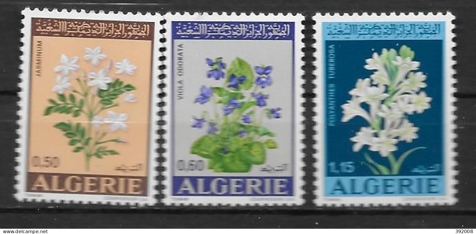 1972 - 551 à 553**MNH - Fleurs - Algerien (1962-...)