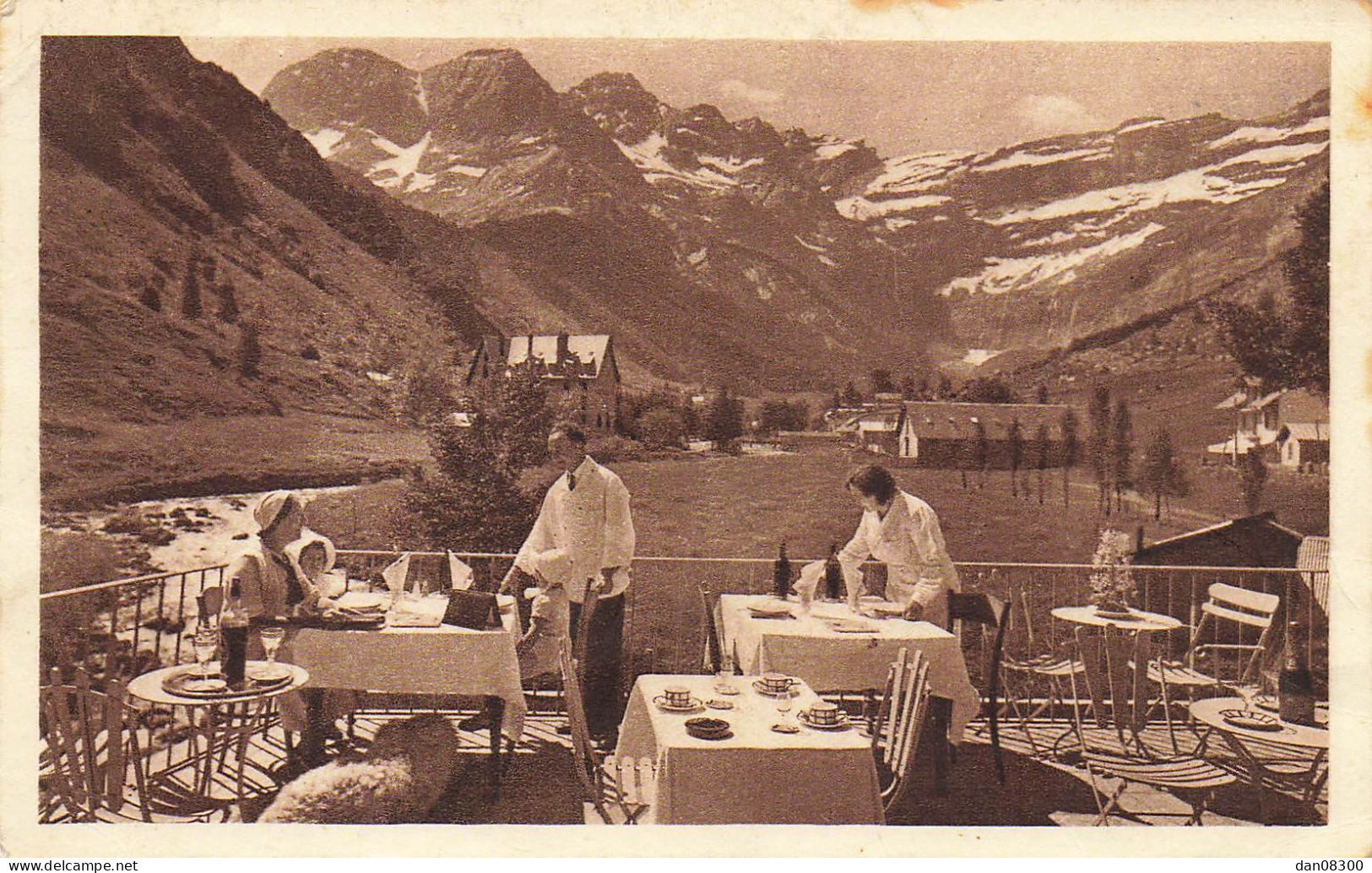 65 GAVARNIE VUE PRISE DE LA TERRASSE DU RESTAURANT DU POINT DE VUE DE LA CASCADE - Gavarnie