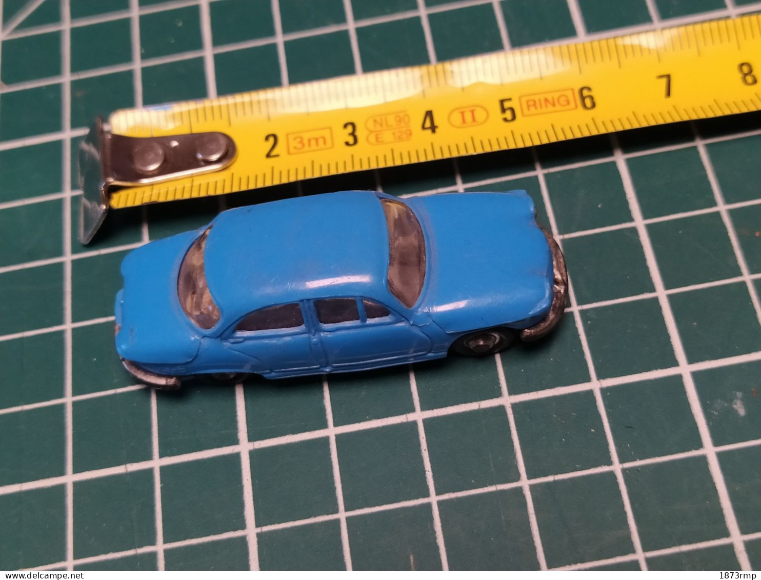 PANHARD 17, VOITURE NOREV 1/86.POUR RESEAUX TRAINS HO