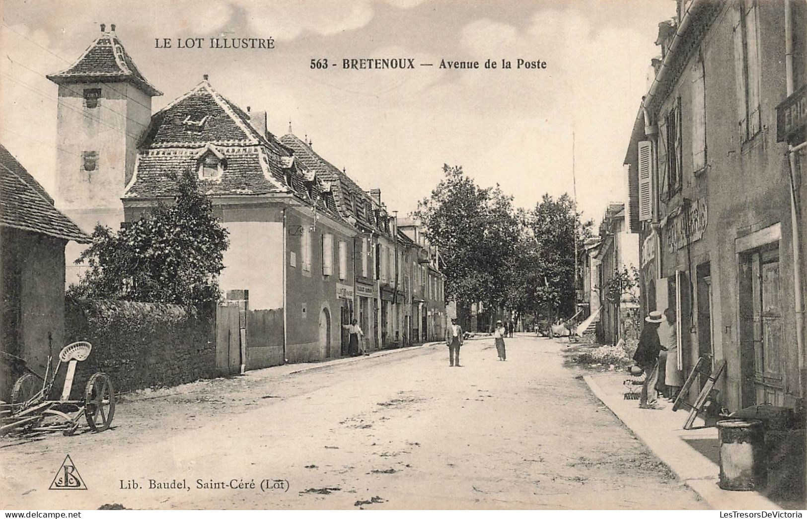 FRANCE - Le Lot Illustré - Bretenoux - Avenue De La Poste - Animé - Vue Générale - Carte Postale Ancienne - Bretenoux