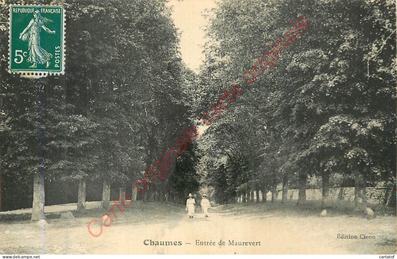 77.  CHAUMES .  Entrée De Maurevert .  - Unclassified