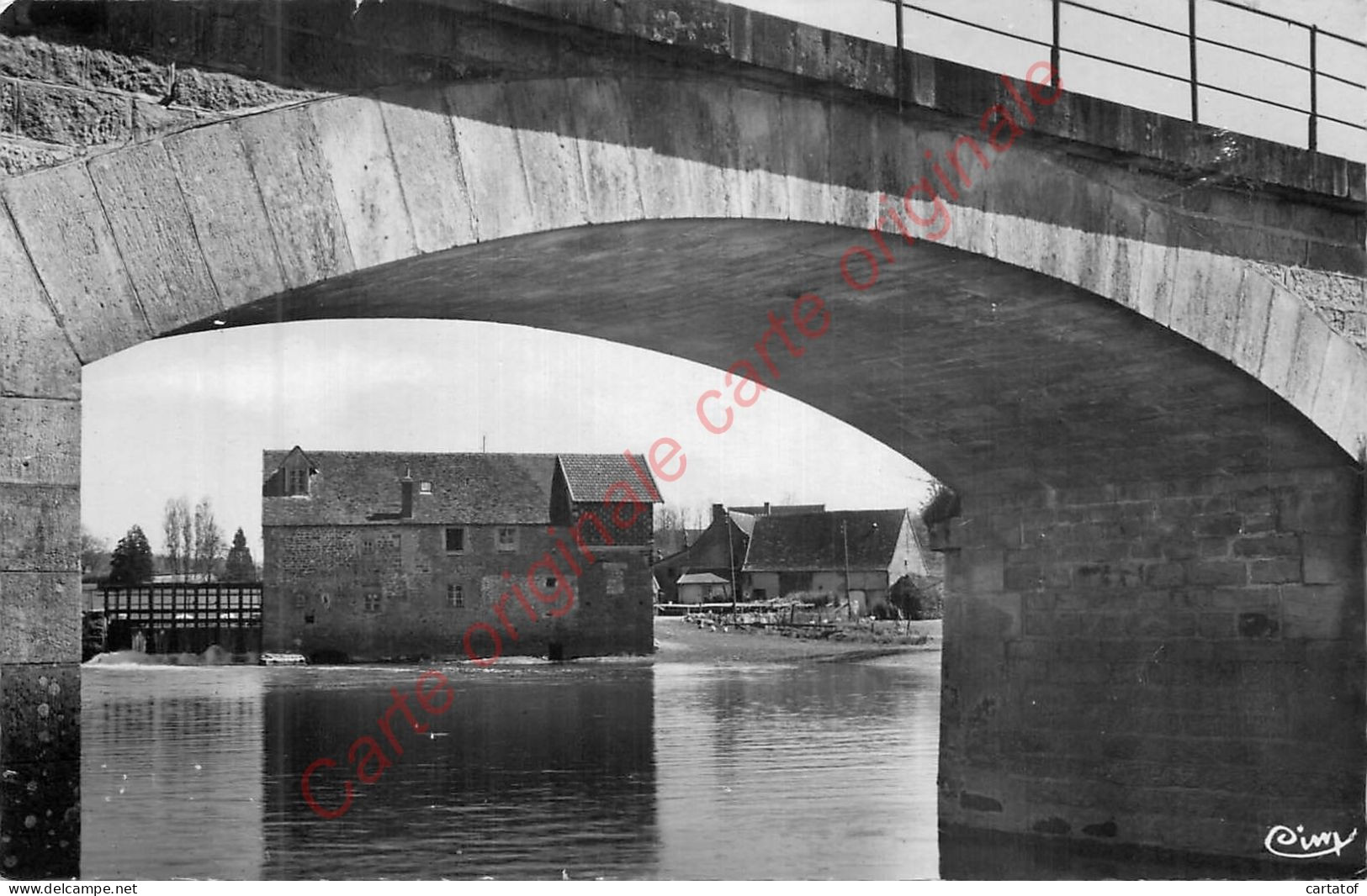 71.  SAINT DIDIER En BRIONNAIS .  Pont Et Moulin De Guenard . - Non Classés