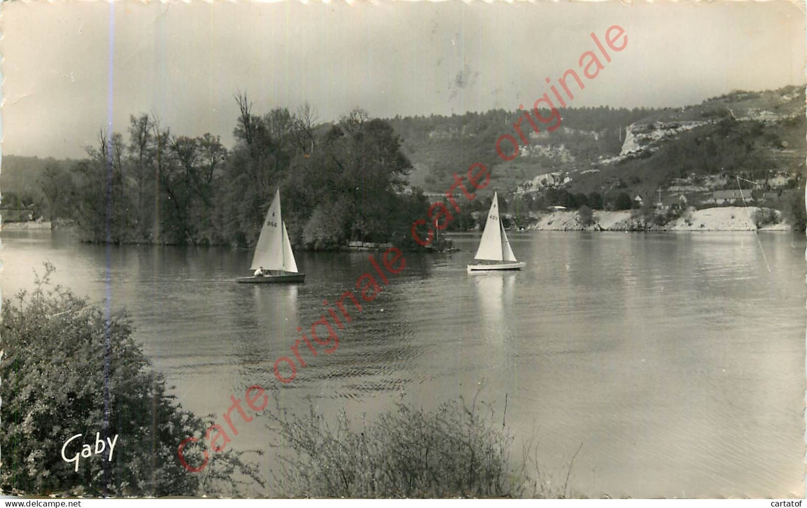 27.  VERNON . ...sur Un Yacht Qui Glisse .... - Vernon