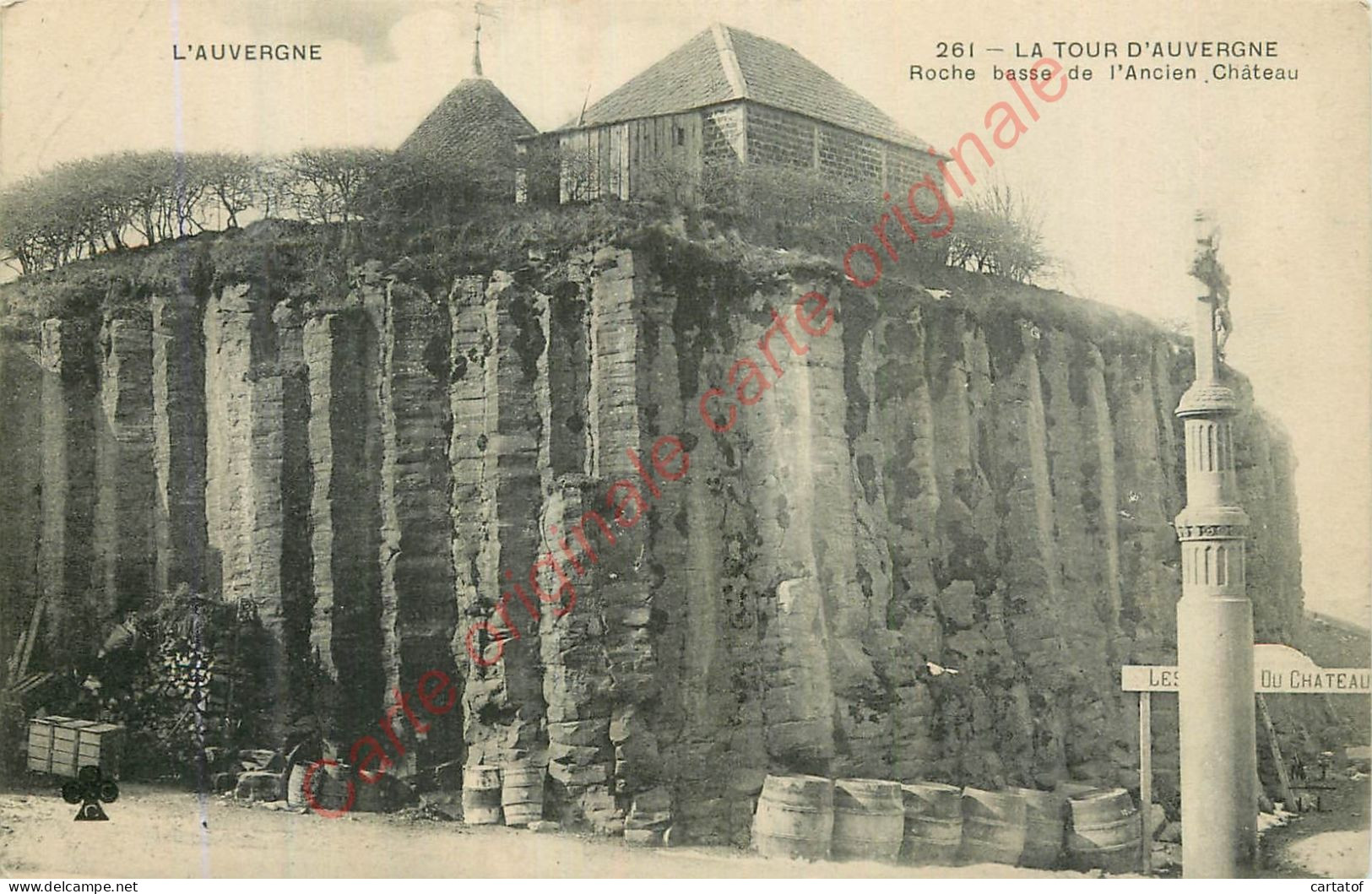 LA TOUR D'AUVERGNE .  Roche Basse De L'ancien Château . - Unclassified