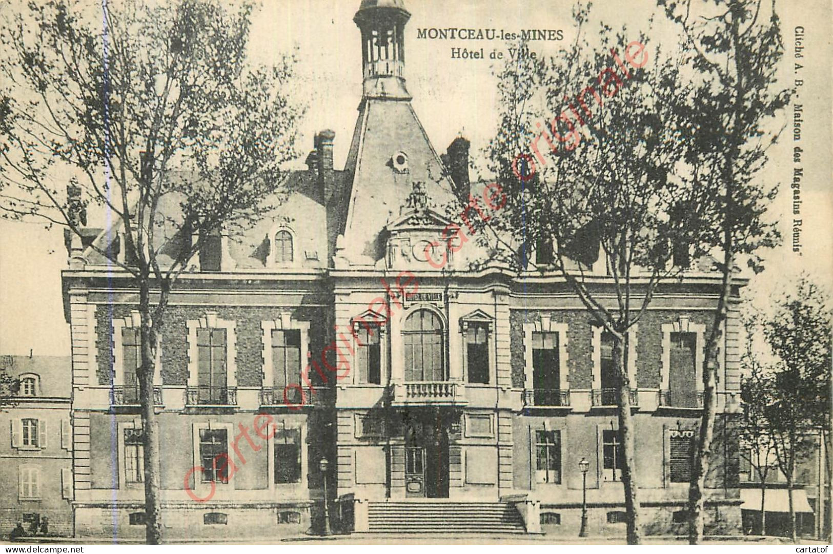 71.  MONTCEAU Les MINES .  Hôtel De Ville . - Montceau Les Mines