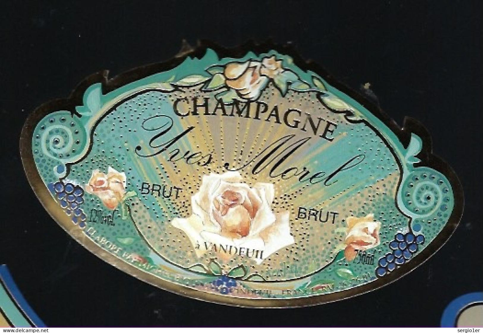 Etiquette Champagne Brut Yves Morel  Michel Biolo Vandeuil  Marne 51 "rose" Avec Sa Collerette - Champagne