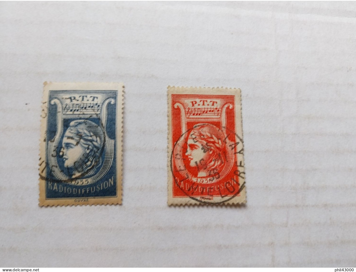 FRANCE 2 TIMBRES P.T.T. RADIODIFFUSION OBLITERES BLEU ET ROUGE COTE 55 € - Other & Unclassified