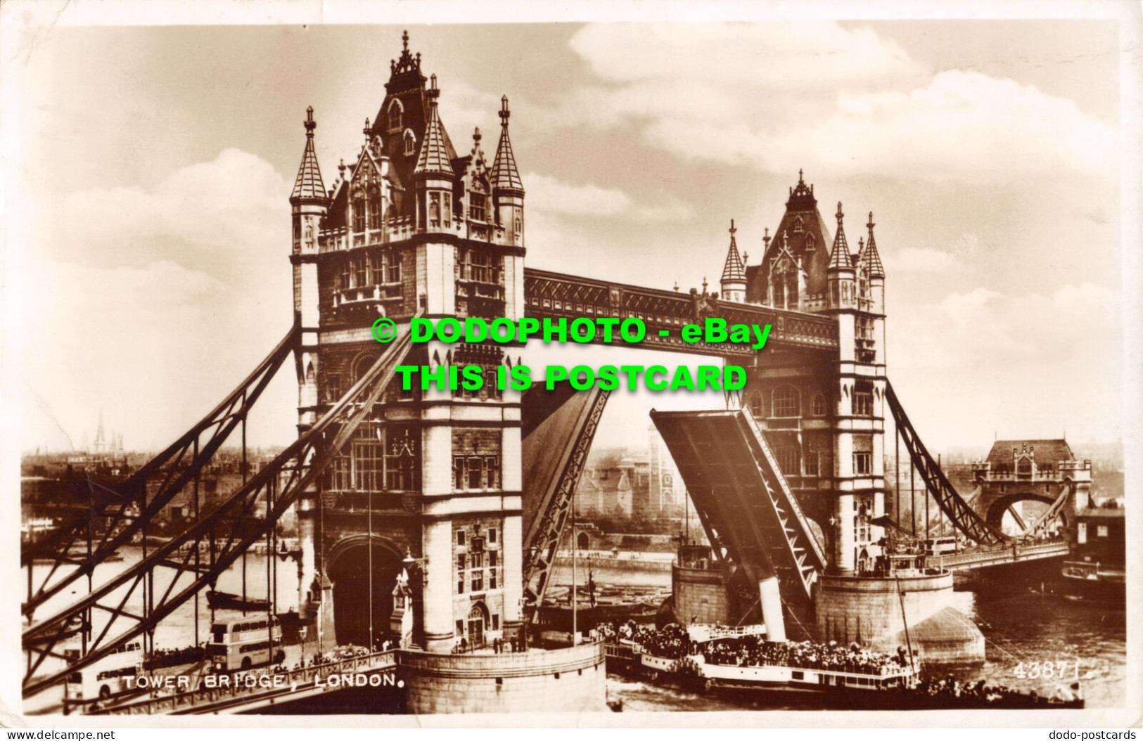 R475903 Tower Bridge. London. 43871. Valentines. RP. 1957 - Altri & Non Classificati