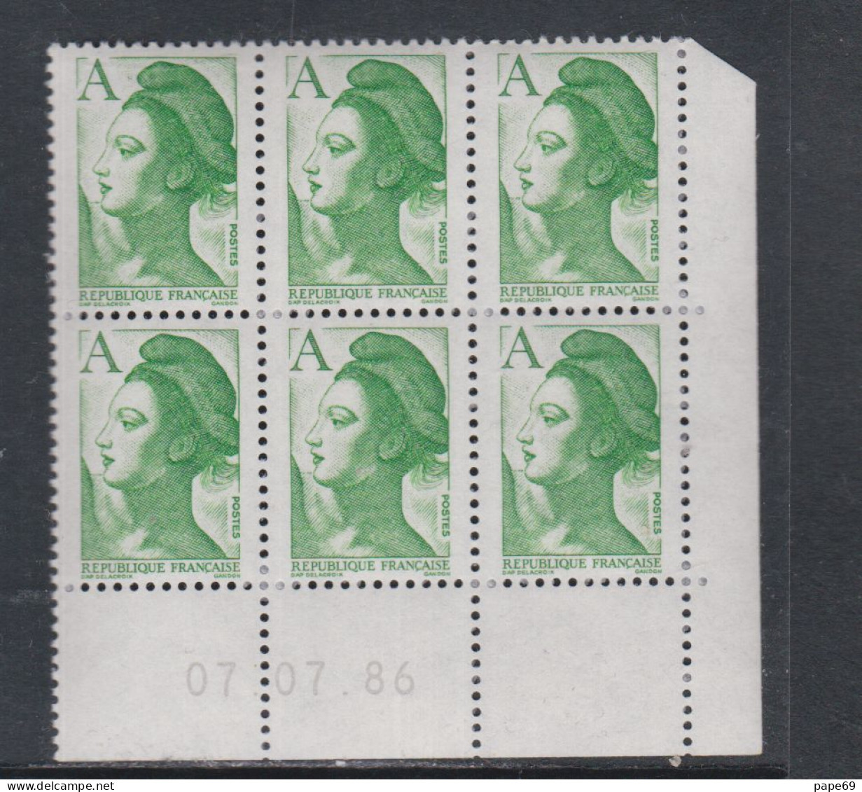 France Type Liberté N° 2423 XX :  A  Vert  En Bloc De 6 Coin Daté Du 07 . 07 . 86 ;   Sans Charnière TB - 1980-1989