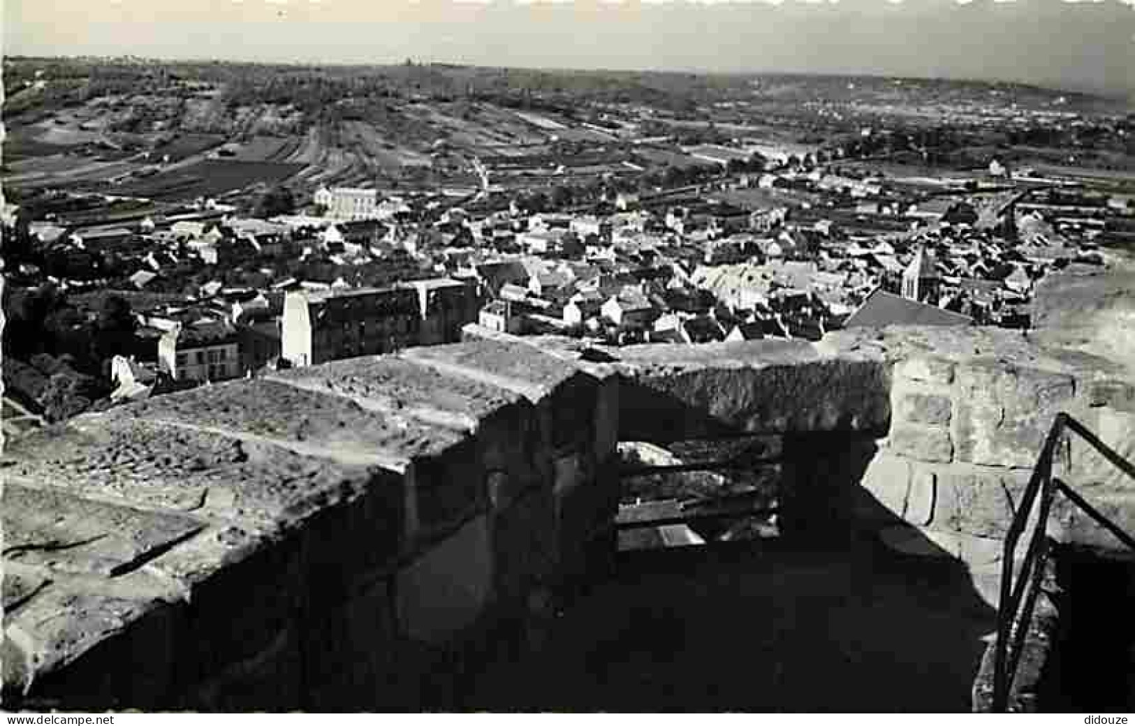 91 - Montlhéry - Vue Générale Prise Du Sommet De La Tour - CPA - Voir Scans Recto-Verso - Montlhery