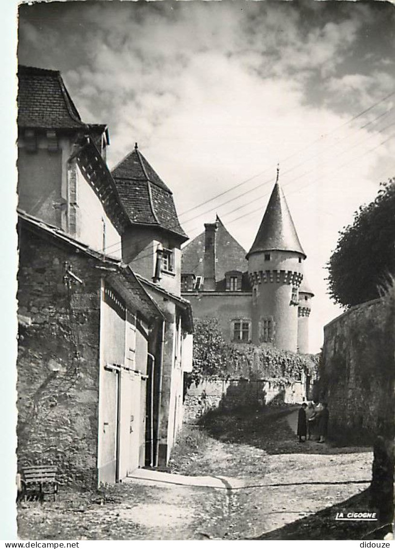 24 - Thiviers - Château De Vaucocour Et Ancien Presbytère - Animée - Mention Photographie Véritable - Carte Dentelée - C - Thiviers