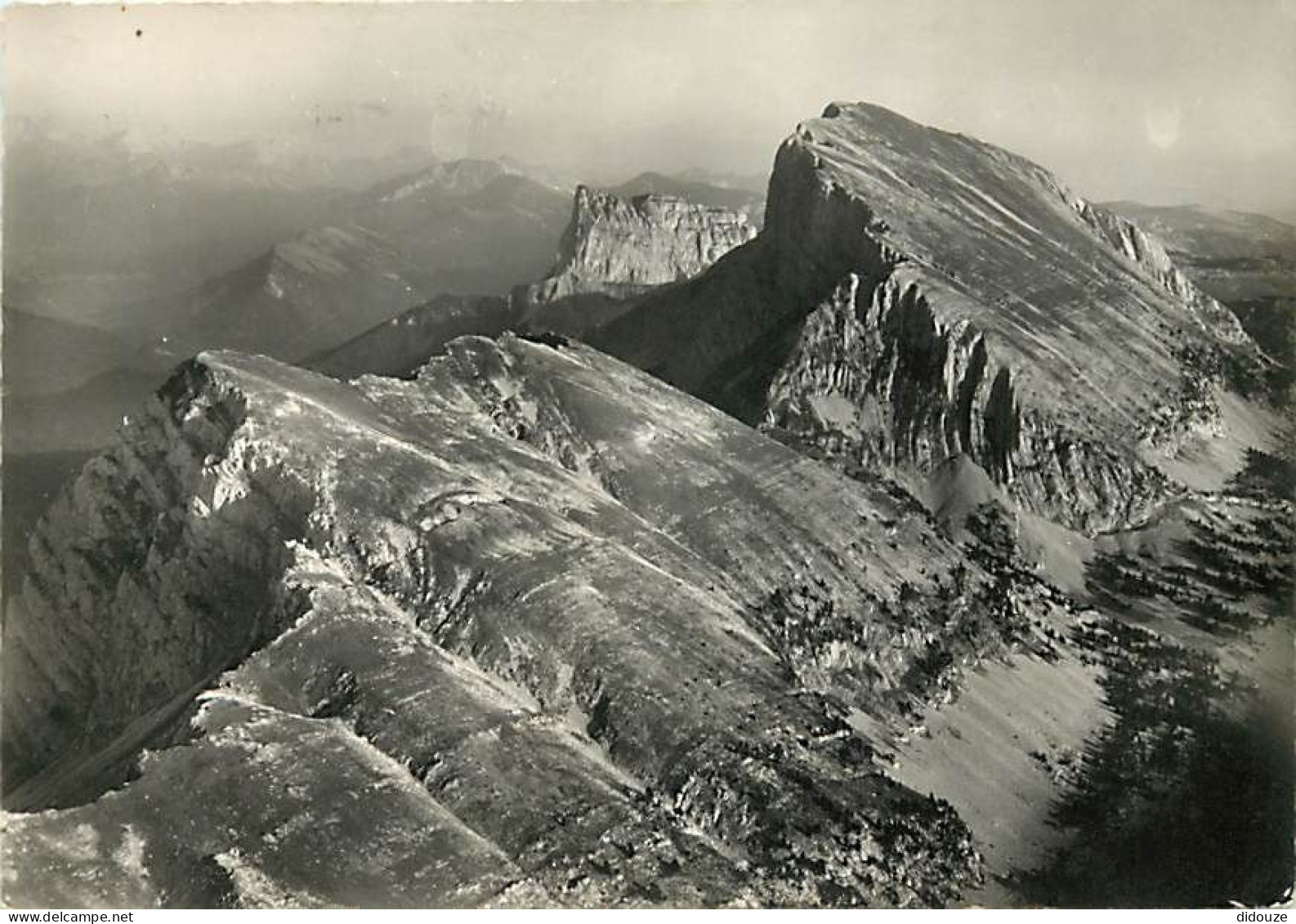 26 - Drome - Vercors - Le Grand Veymont (2346 M.) Et Le Mont Aiguille (2097 M.) - Vue Aérienne - Carte Dentelée - CPSM G - Les Grands Goulets