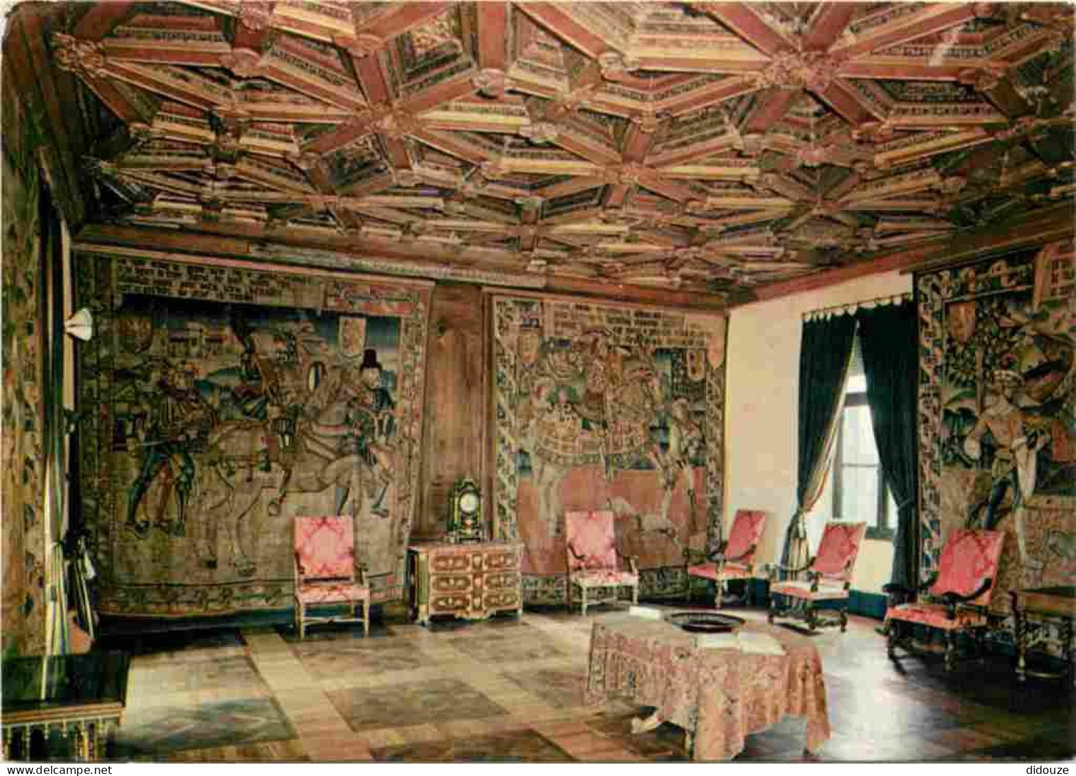 03 - Lapalisse - Intérieur Du  Château - Salle Des Tapisseries - CPM - Voir Scans Recto-Verso - Lapalisse