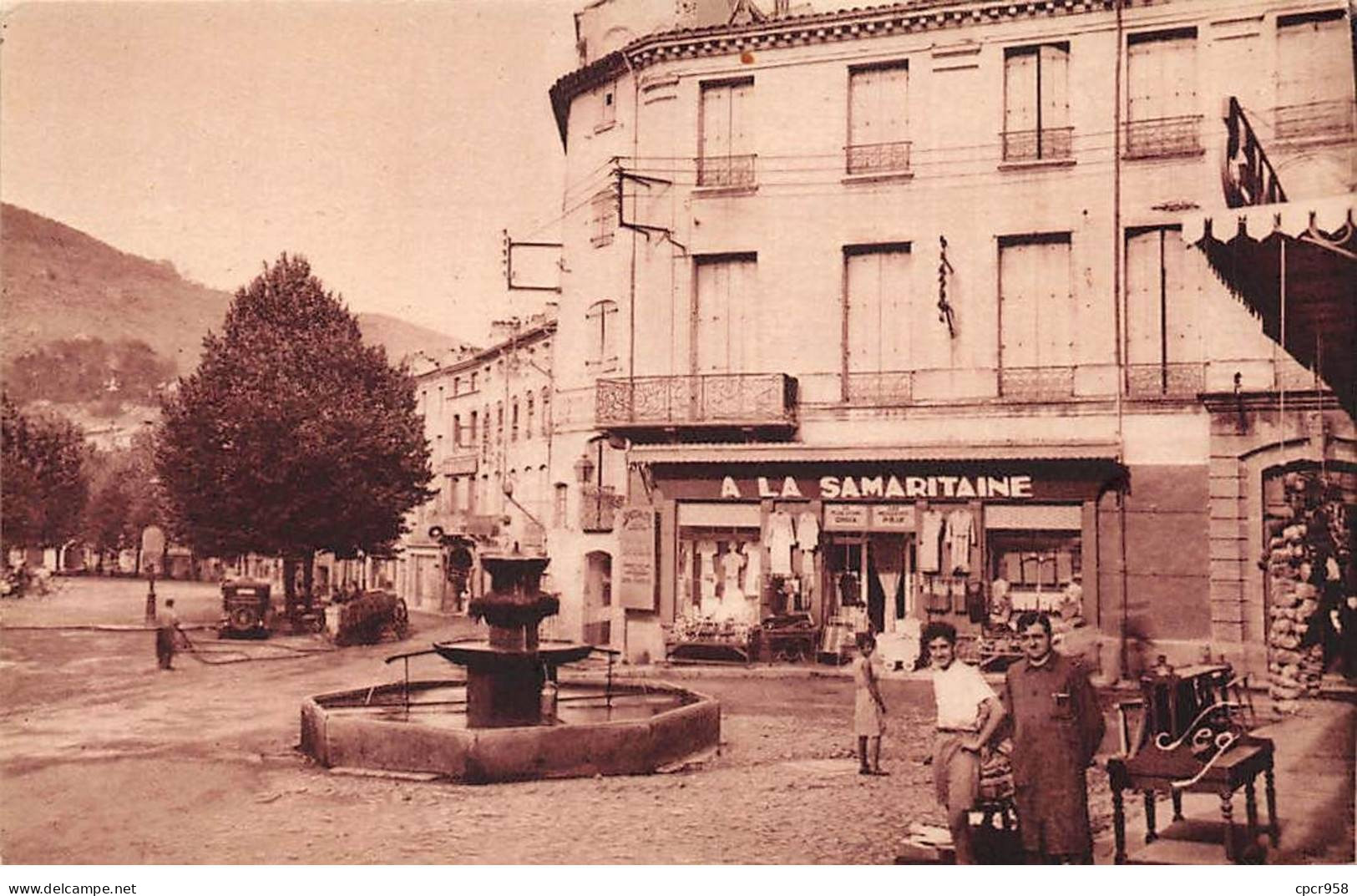 30.AM18395.Le Vigan.Place.A La Samaritaine - Le Vigan