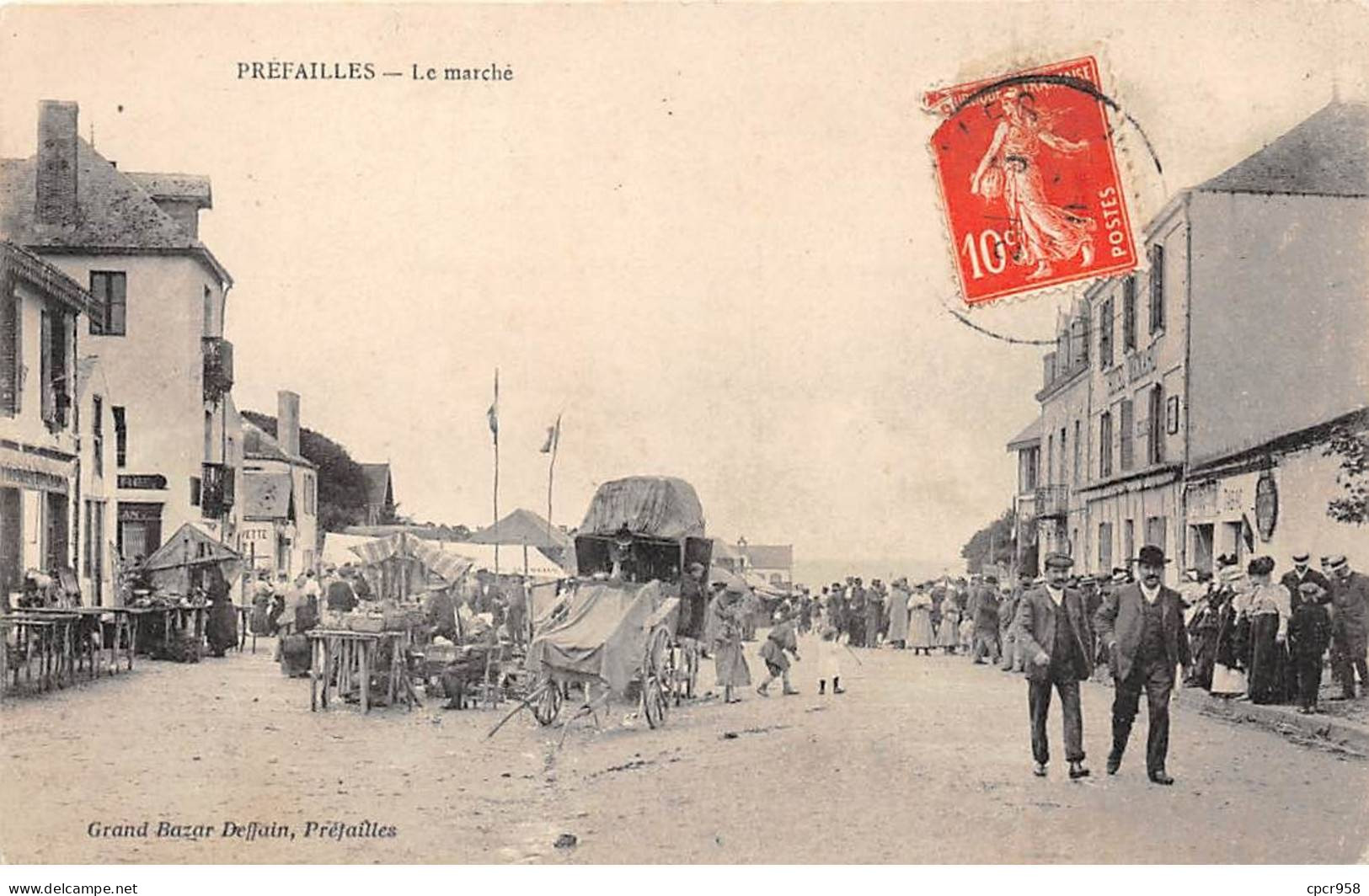 44.AM18587.Préfailles.Le Marché - Préfailles