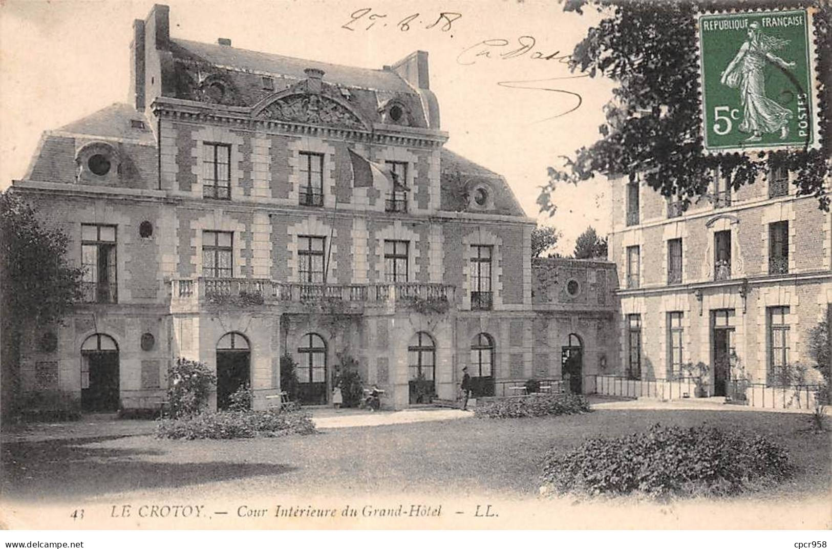 80 - LE CROTOY - SAN35192 - Cour Intérieure Du Grand Hôtel - Le Crotoy