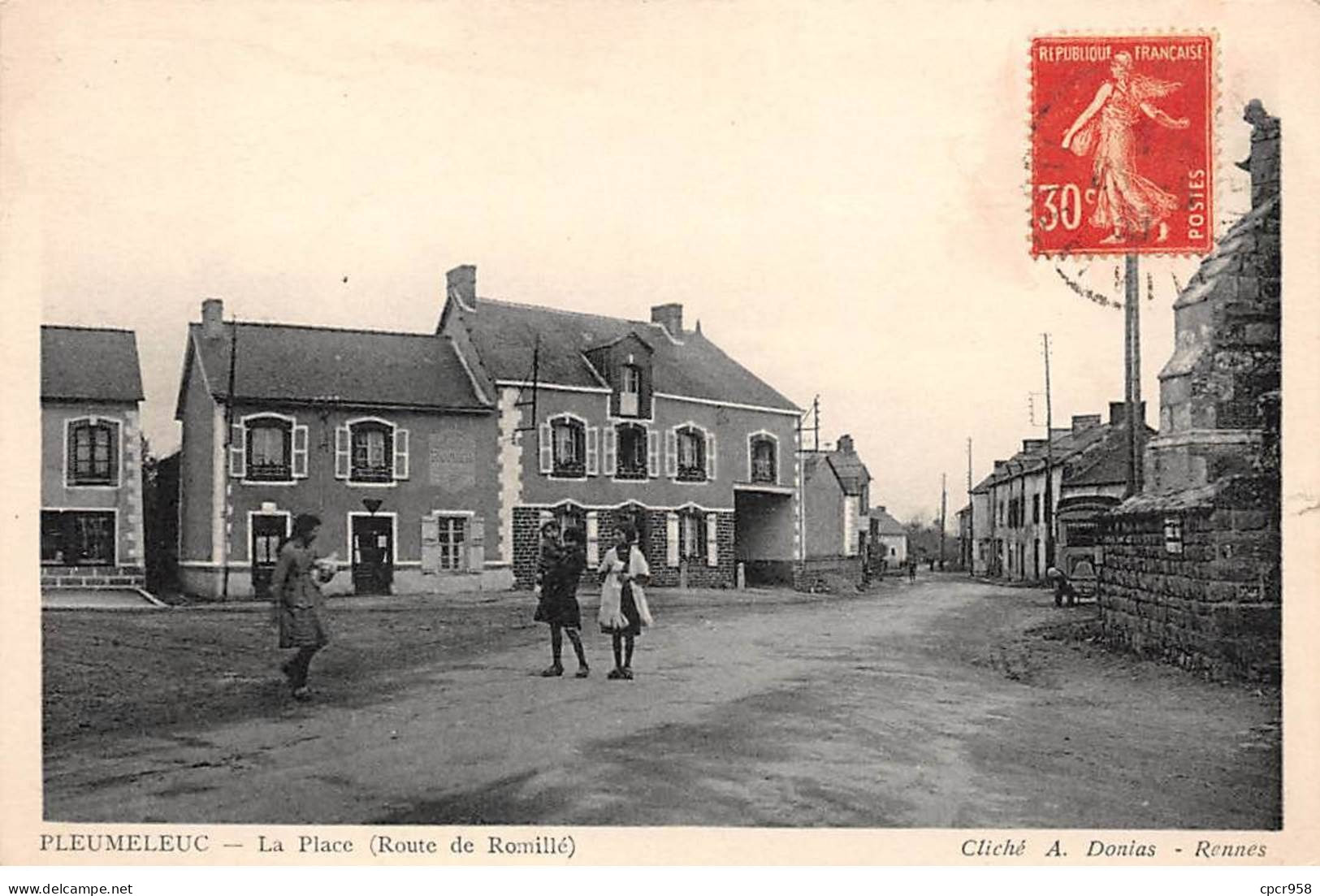 35.AM18488.Pleumeleuc.La Place (route De Romillé) - Autres & Non Classés