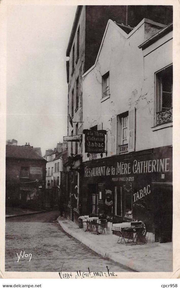 75018 - PARIS - SAN35777 - Le Restaurant De La Mère Catherine Et La Rue De Norvins - Arrondissement: 18