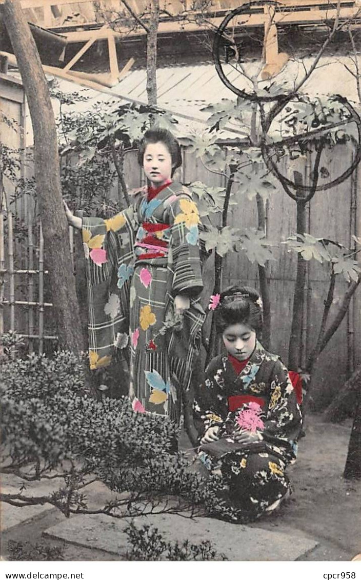 CHINE - SAN36405 - Cachet Tientsin - En L'état - Carte Japonaise - Geishas Dans Un Jardin - China