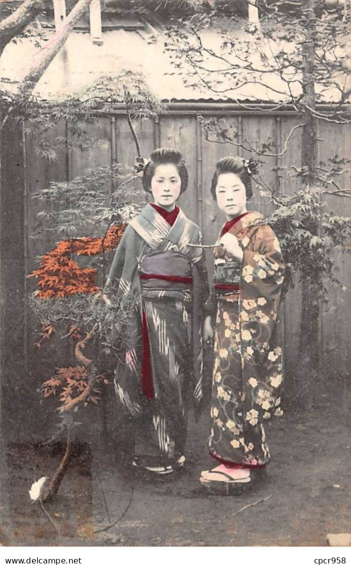 CHINE - SAN36399 - Cachet Tientsin - En L'état - Carte Japonaise - Geishas Dans Un Jardin - China