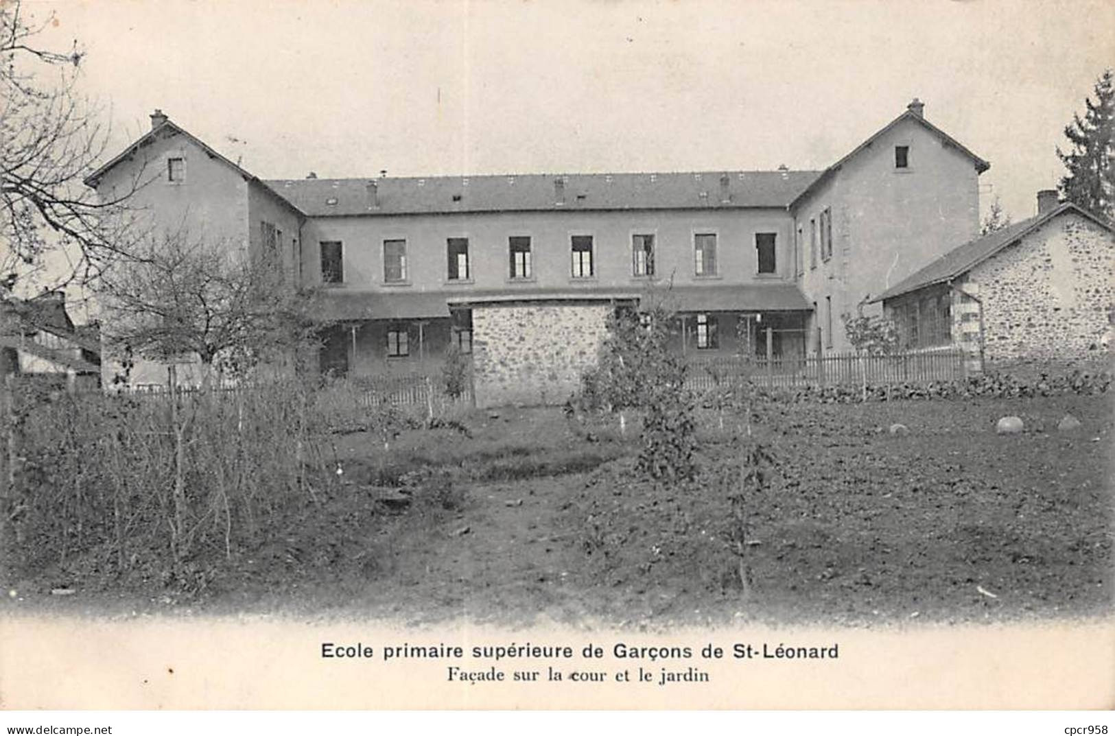 87 - ST LEONARD - SAN37768 - Ecole Primaire Supérieure De Garçons - Façade Sur La Cour Et Le Jardin - Saint Leonard De Noblat