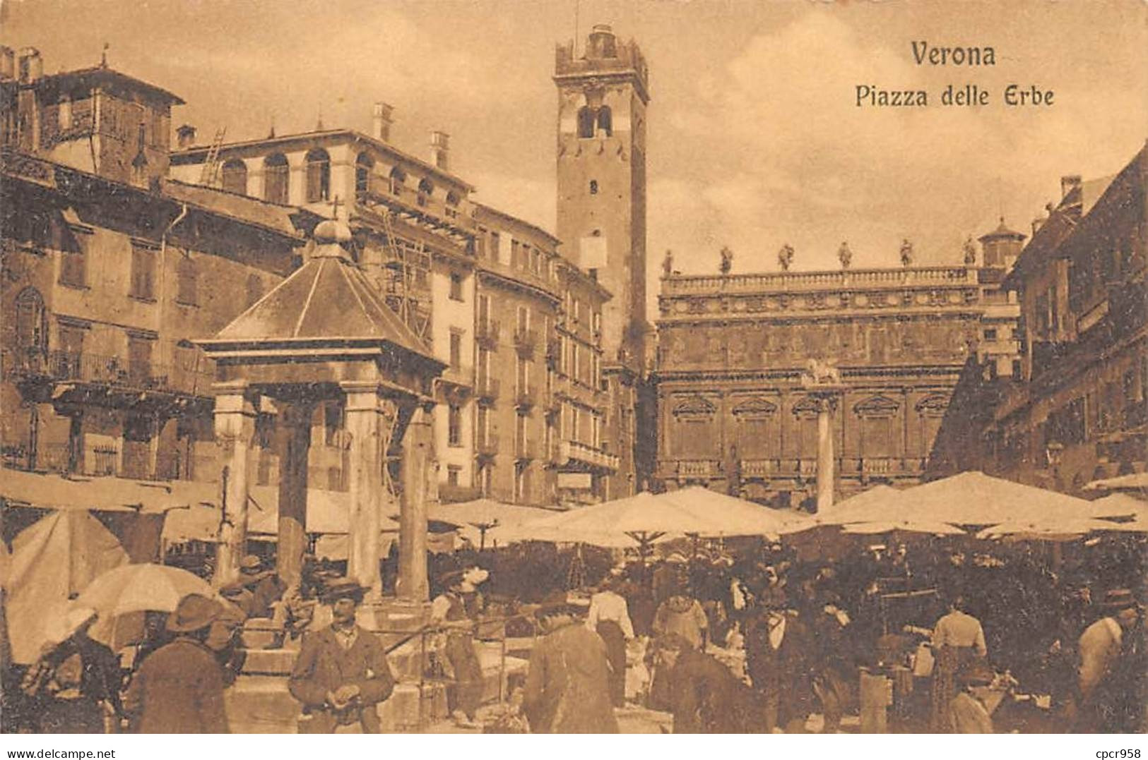 ITALIE - VERONA - SAN42869 - Piazza Delle Erbe - Verona