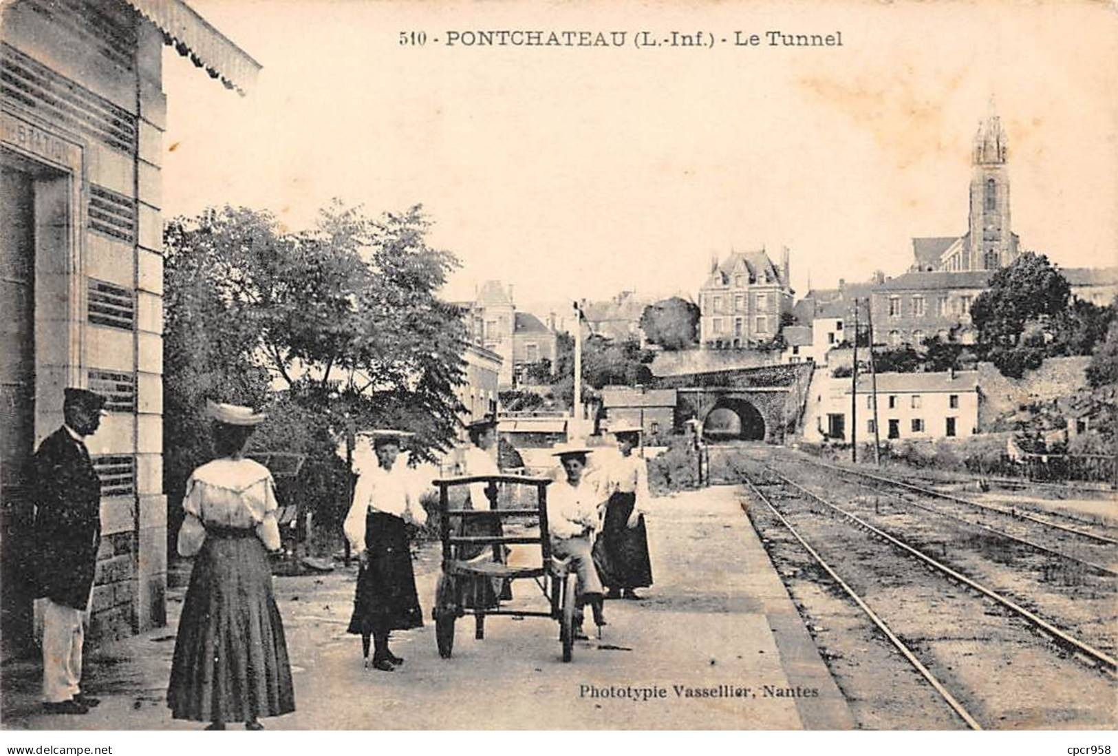 44 - PONTCHATEAU - SAN43566 - Le Tunnel - La Gare - Pontchâteau