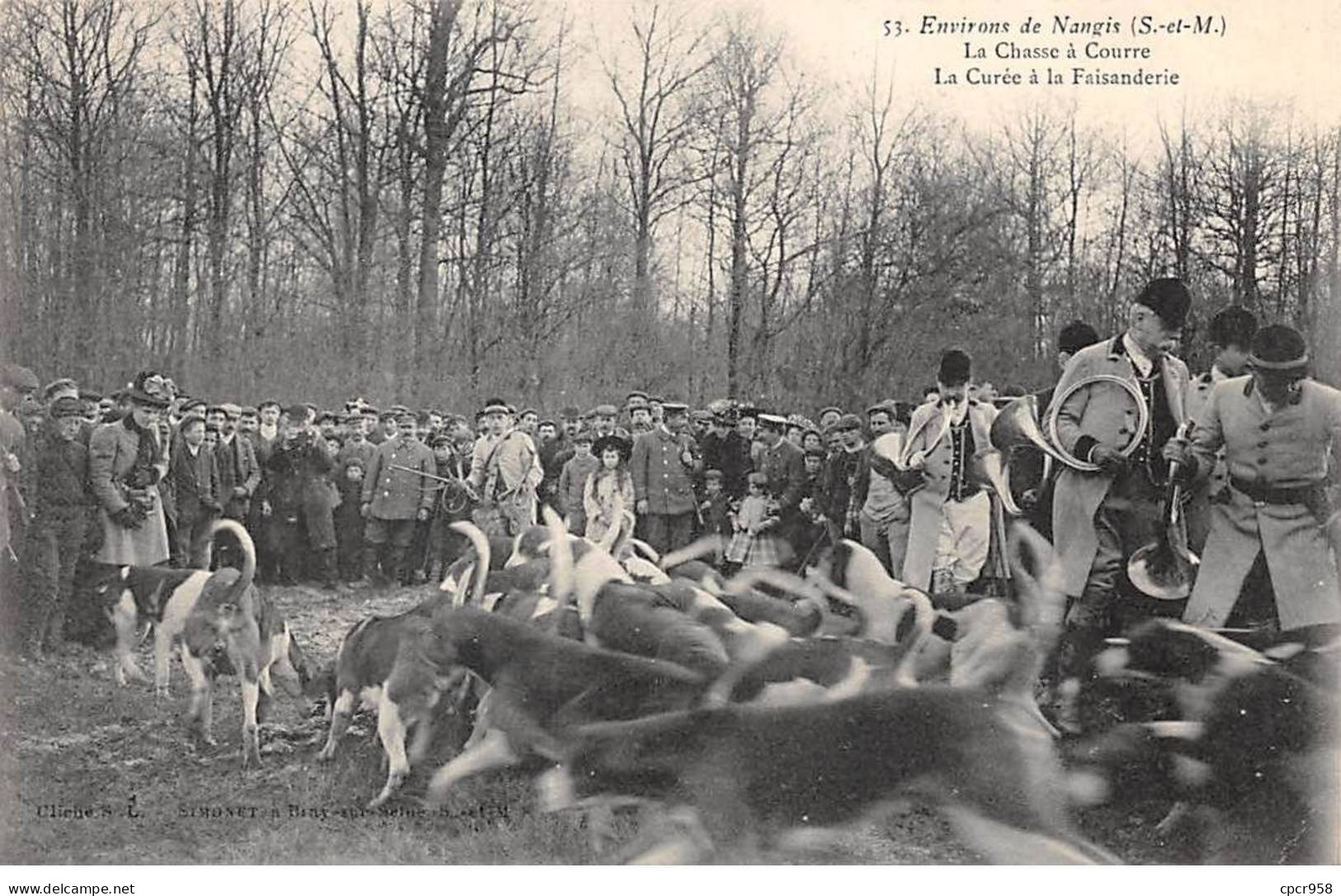 CHASSE - SAN37943 - Environs De Nangis - La Chasse à Courre - La Curée à La Faisanderie - Jagd