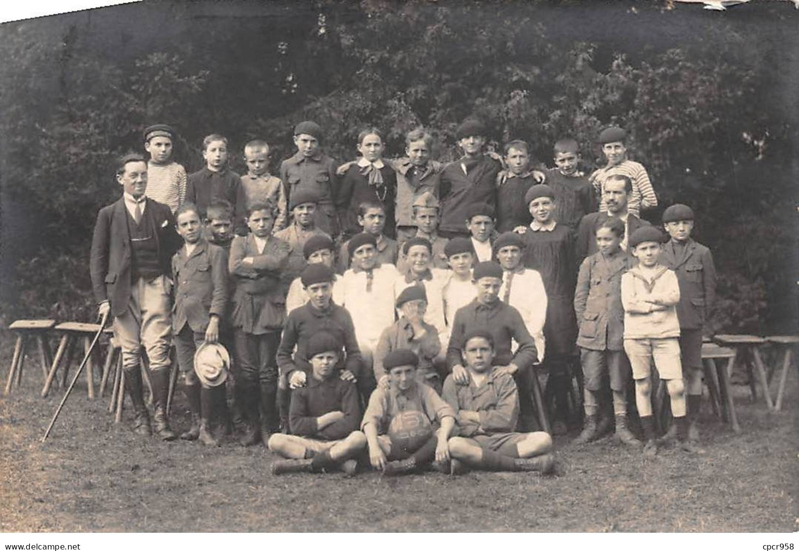 57 - N°83317 - SARREGUEMINES - Equipe De Foot - Carte Photo Avec Une Déchirure Vendue En L'état - Sarreguemines