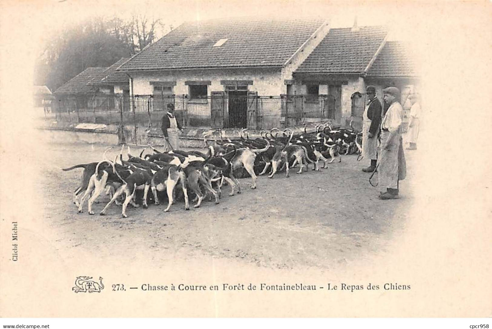 CHASSE - SAN37847 - Chasse à Courre En Forêt De Fontainebleau - Le Repas Des Chiens - Jagd