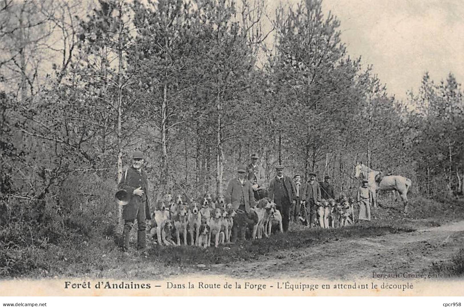 CHASSE - SAN37933 - Forêt D'Andaines - Dans La Route De La Foges - L'Equipage En Attend Le Découplé - Caza