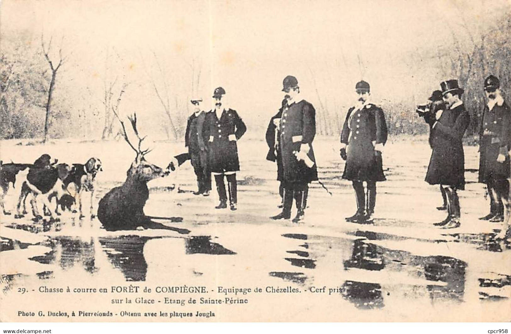 CHASSE - SAN37905 - Chasse à Courre En Forêt De Compiègne - Equipage De Chézelle - Cerf Pris Sur La Glace - Hunting